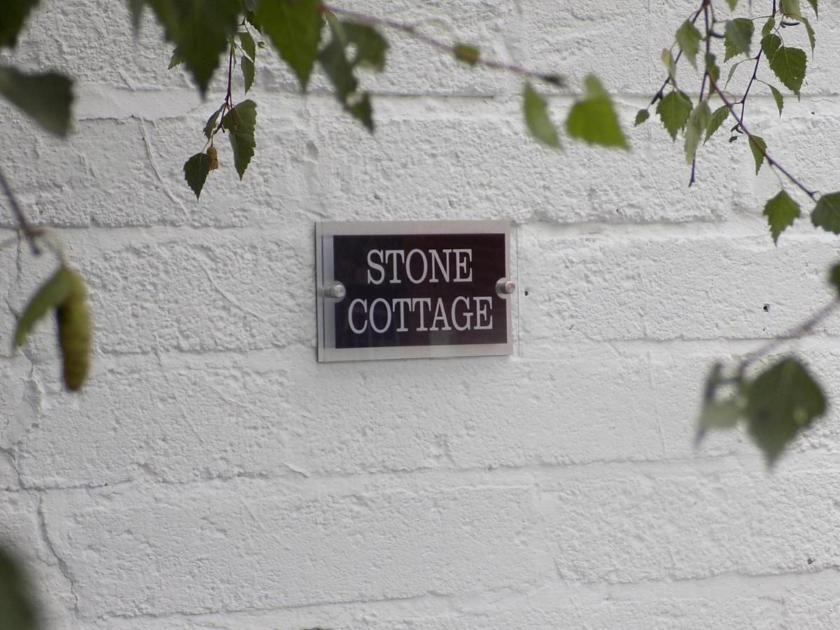 Double Award Winning 1700'S Grd 2 Listed Cottage Near Stonehenge Amesbury Exterior photo